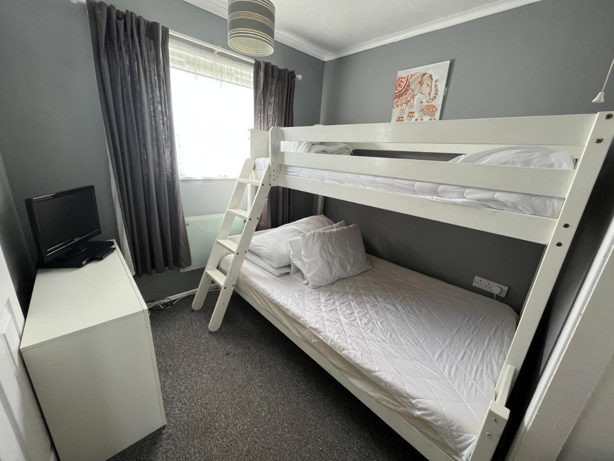 Signature, Scratby - Two Bed Chalet, Sleeps 7, Free Wi-Fi, Bed Linen And Towels Included, Pets Welcome And Onsite Entertainment Available Luaran gambar