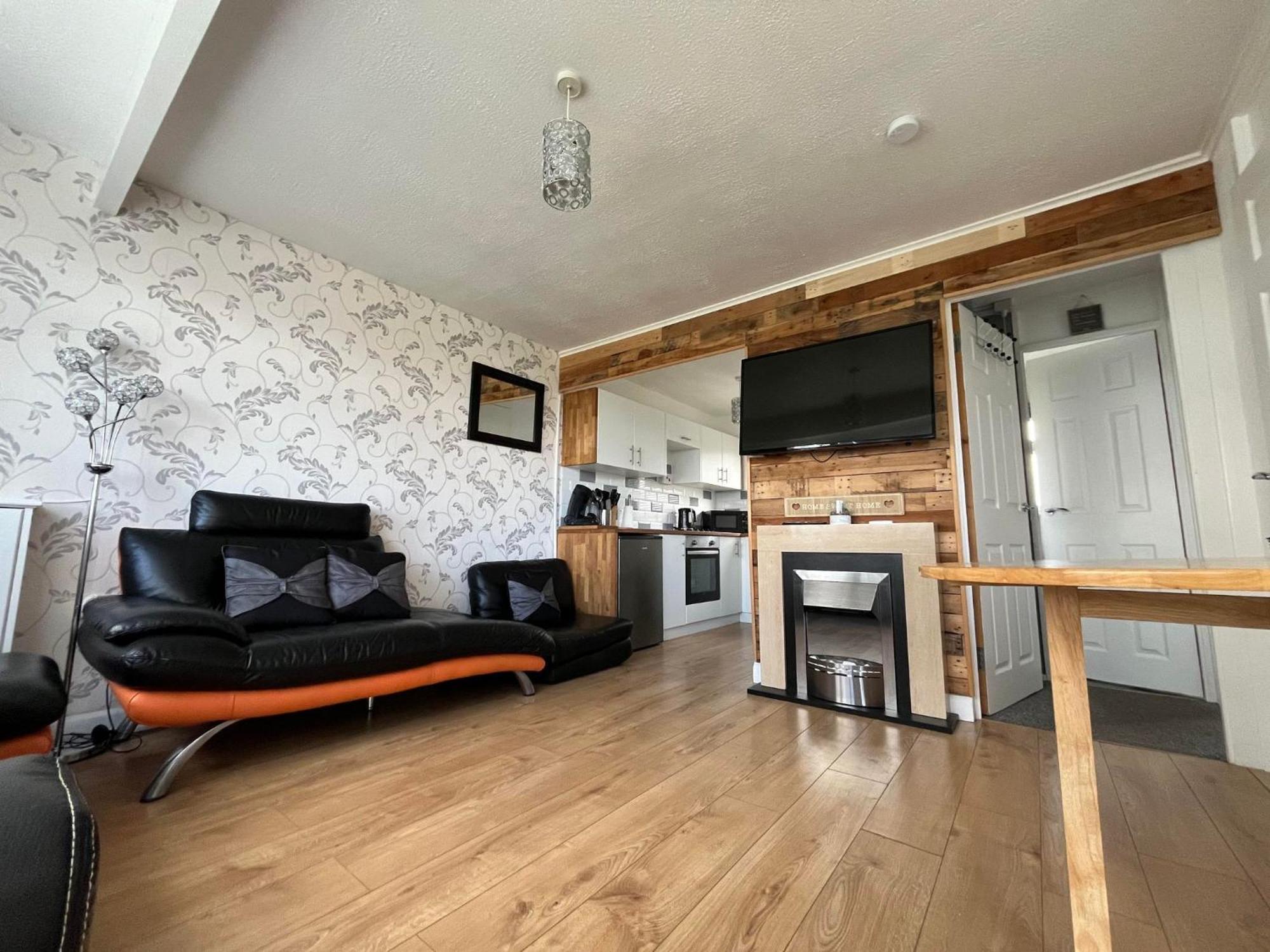 Signature, Scratby - Two Bed Chalet, Sleeps 7, Free Wi-Fi, Bed Linen And Towels Included, Pets Welcome And Onsite Entertainment Available Luaran gambar