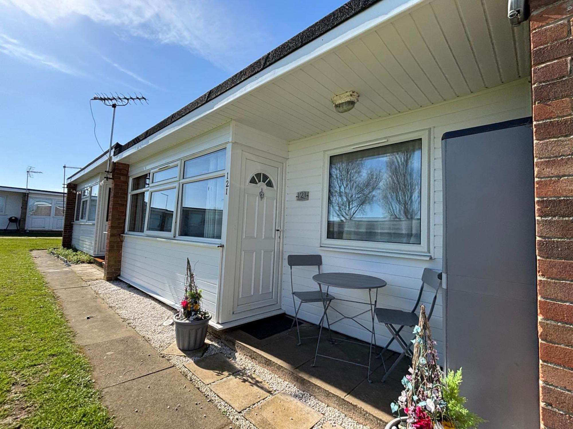Signature, Scratby - Two Bed Chalet, Sleeps 7, Free Wi-Fi, Bed Linen And Towels Included, Pets Welcome And Onsite Entertainment Available Luaran gambar